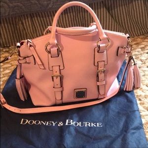 Dooney & Bourke Bristol❤️